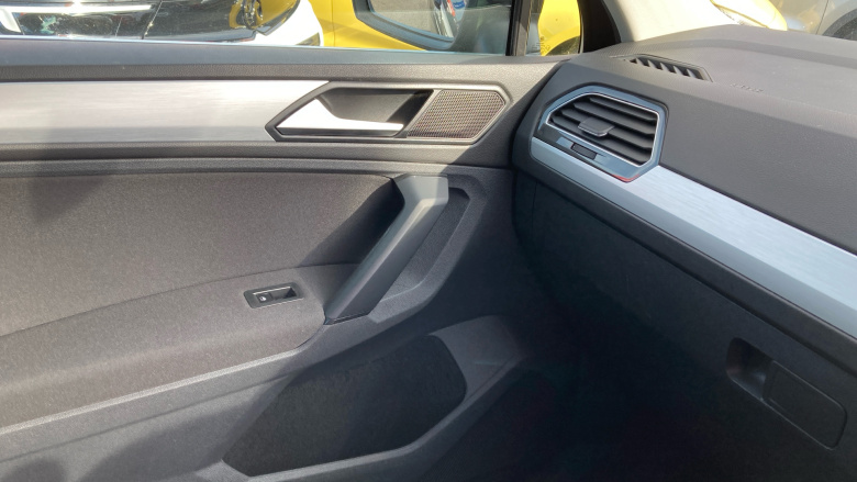 Volkswagen Tiguan 1.5 TSi EVO 150 Match 5dr Petrol Estate